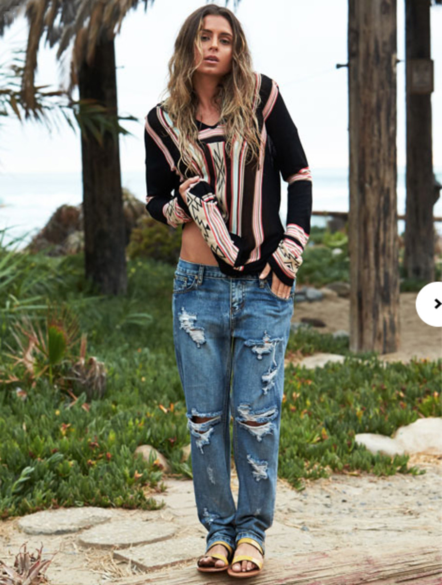 anastasia-revolve-13.jpg